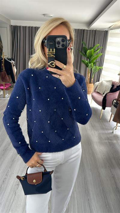 Baklava Desen Yumuşacık Önü ve Kolu Taşlı Lacivert Triko