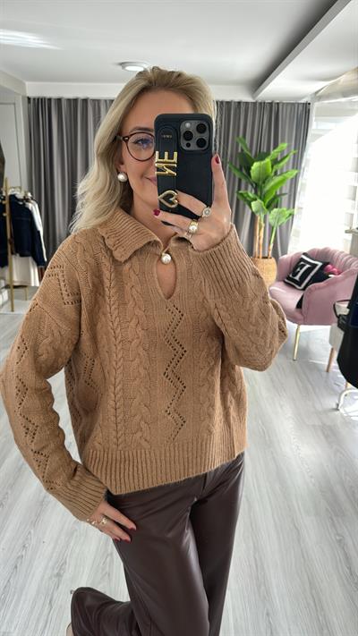 Bebe Yaka İnci Düğmeli Örgü Model Camel Triko
