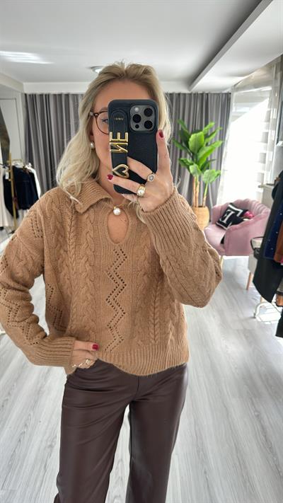 Bebe Yaka İnci Düğmeli Örgü Model Camel Triko