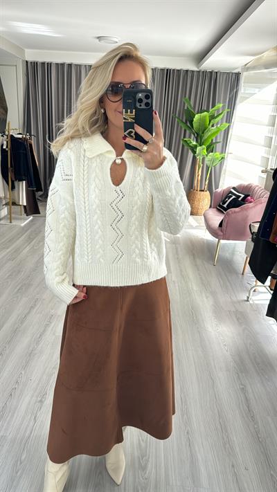 Bebe Yaka İnci Düğmeli Örgü Model Ekru Triko