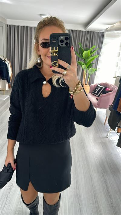Bebe Yaka İnci Düğmeli Örgü Model Siyah Triko