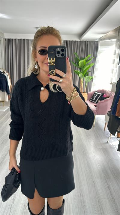 Bebe Yaka İnci Düğmeli Örgü Model Siyah Triko