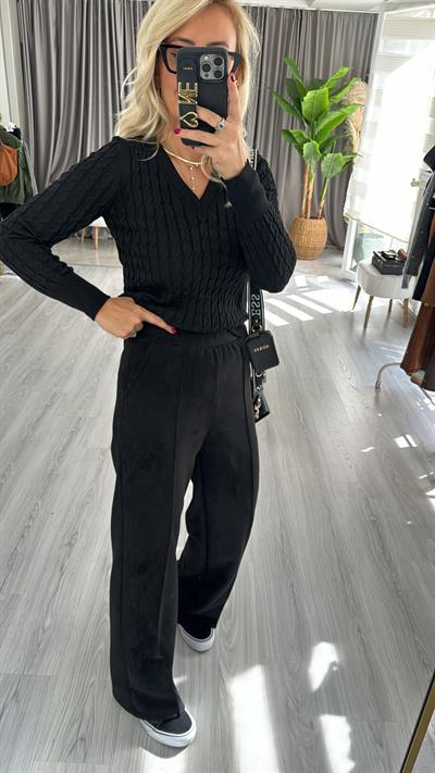 Beli Lastikli Süet Siyah Pantolon