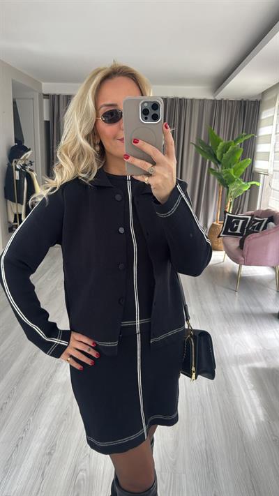 Beyaz Biyeli Lacivert Üçlü Triko Takım