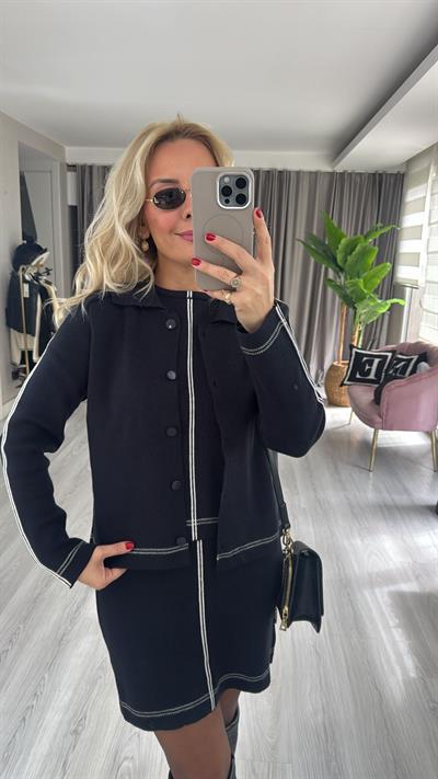 Beyaz Biyeli Lacivert Üçlü Triko Takım