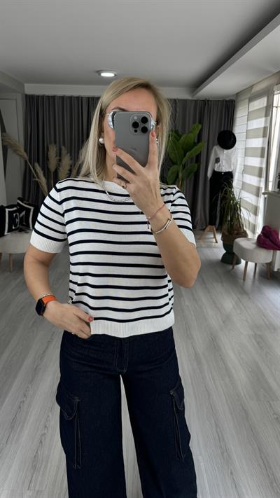 BEYAZ LACİVERT ÇİZGİLİ MERSERİZE TRİKO