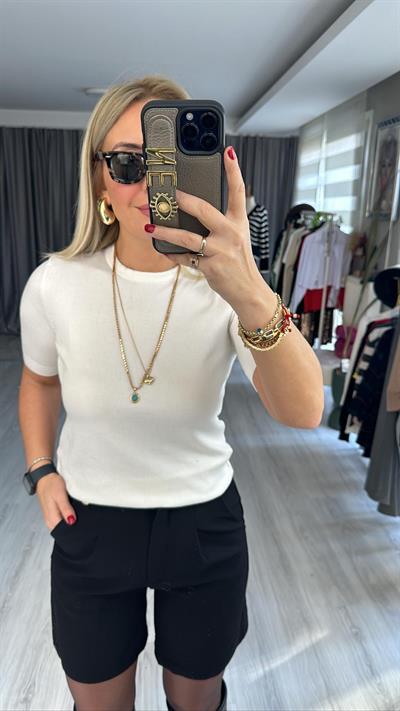 BİSİKLET YAKA ARKASI DÜĞMELİ EKRU YARIM KOL TRİKO