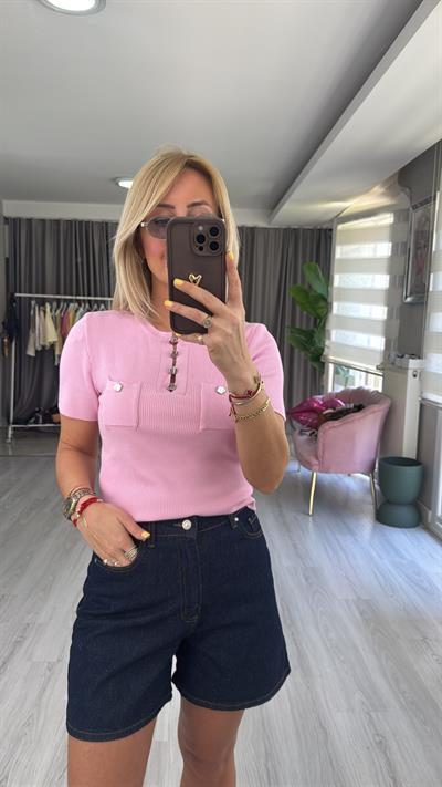 Bisiklet Yaka Düğme Detaylı Pembe Triko Bluz