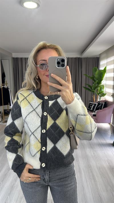 Bisiklet Yaka Gri Sarı Baklava Desen Triko Hırka