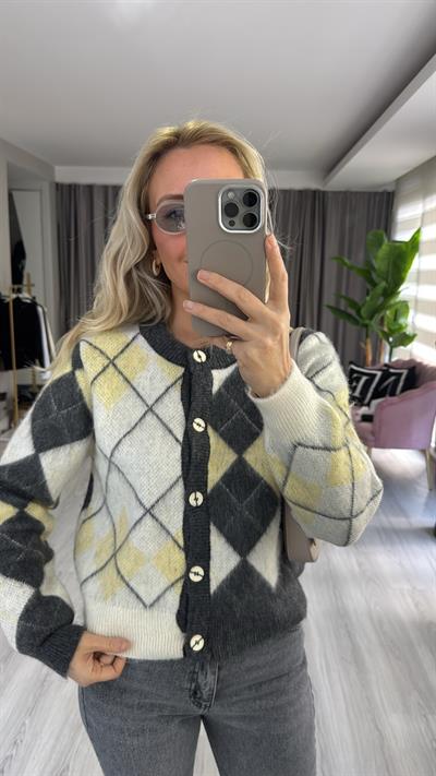 Bisiklet Yaka Gri Sarı Baklava Desen Triko Hırka