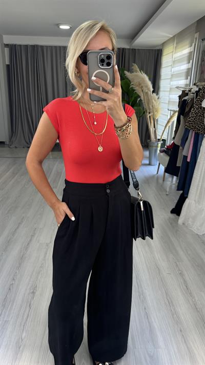 Bisiklet Yaka Kırmızı Bodysuit