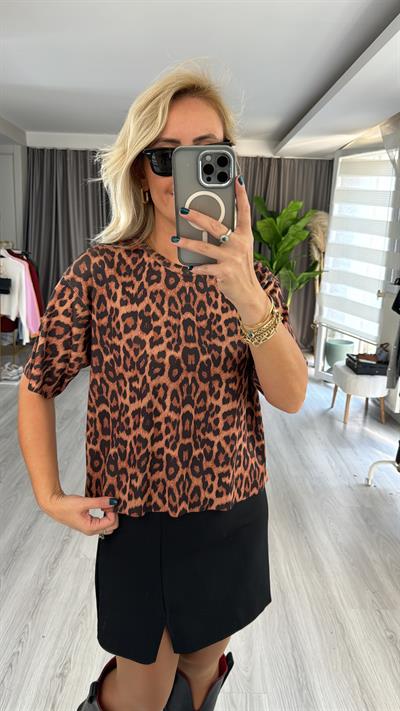 Bisiklet Yaka Leopar Baskılı Triko Bluz