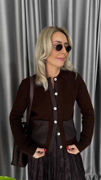 Cep Detaylı Acı Kahve Triko Hırka