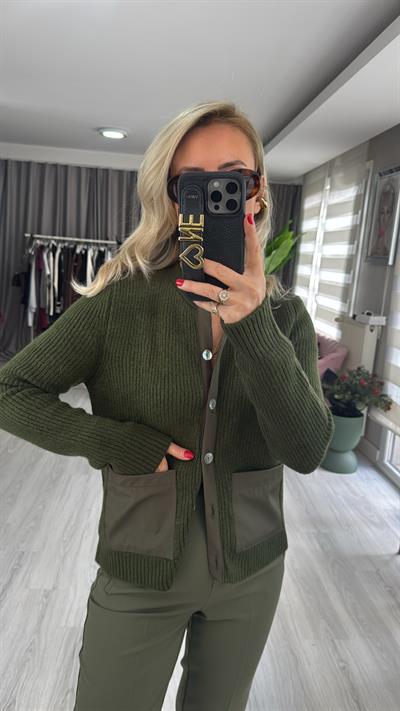 Cep Detaylı Haki Triko Hırka