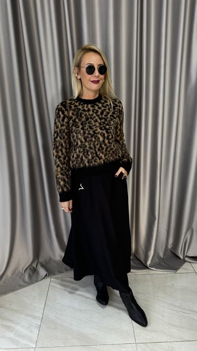 Cepli Gold Aksesuar Detaylı Siyah Etek