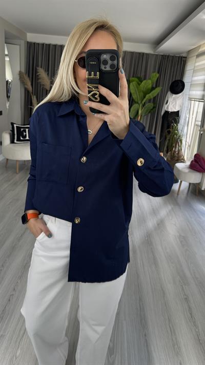 CEPLİ, GOLD DÜĞMELİ LACİVERT GÖMLEK