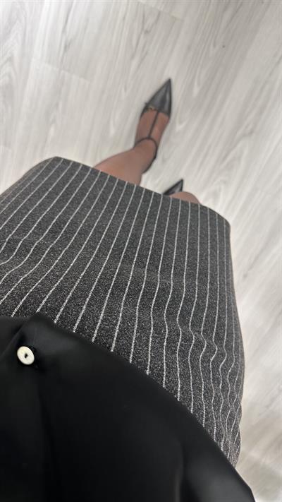 ÇİZGİLİ KAŞE GRİ ETEK