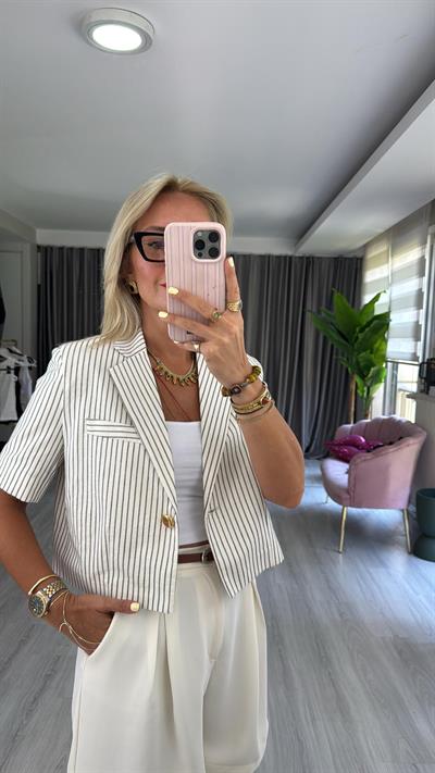 Çizgili Vatkalı Naturel Crop Blazer Ceket