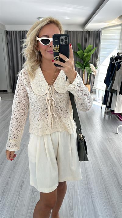 Dantel Bağlamalı Naturel Bluz