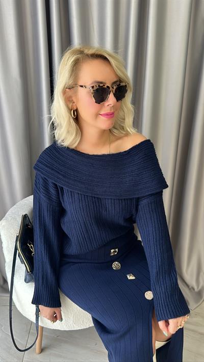 DEGAJE YAKA YUMUŞACIK LACİVERT TRİKO