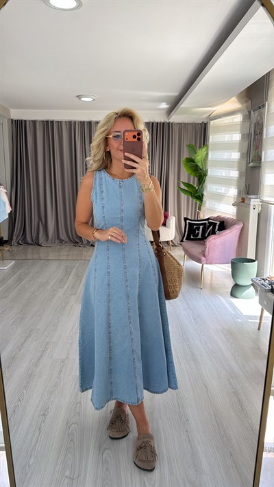 Dikiş Detaylı Açık Mavi Denim Elbise