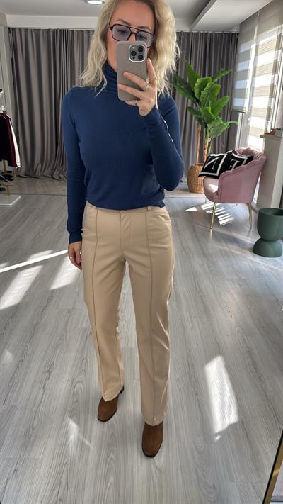 Dikiş Detaylı Yumuşak Taş Rengi Deri Pantolon