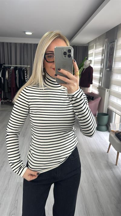 Dilvin Balıkçı Yaka Ekru Siyah Çizgili Triko