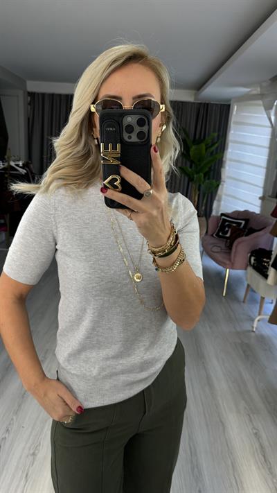 Dilvin Bisiklet Yaka Arkası Düğmeli Gri Yarım Kol Triko