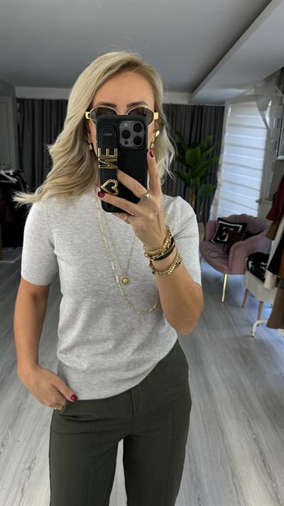 Dilvin Bisiklet Yaka Arkası Düğmeli Gri Yarım Kol Triko