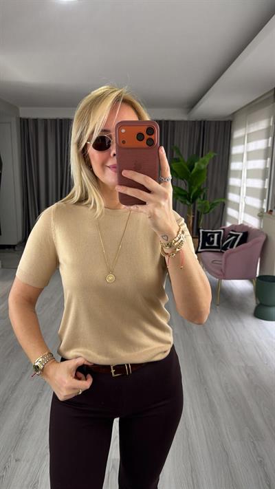 Dilvin Bisiklet Yaka Kısa Kol Bej Triko Bluz