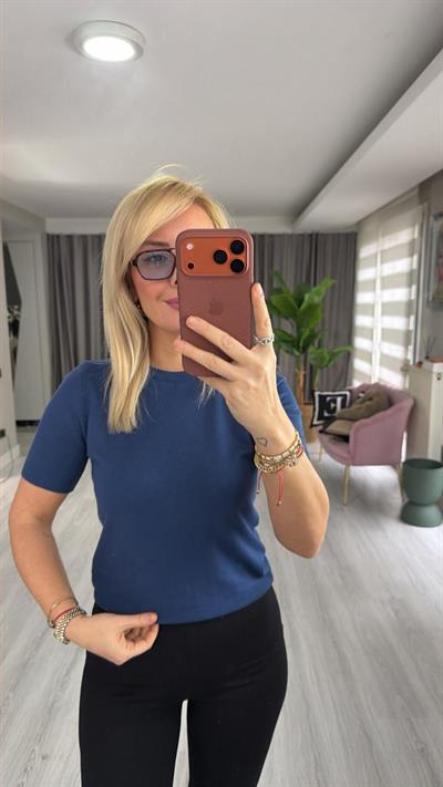 Dilvin Bisiklet Yaka Kısa Kol İndigo Triko Bluz