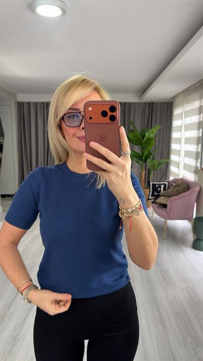 Dilvin Bisiklet Yaka Kısa Kol İndigo Triko Bluz