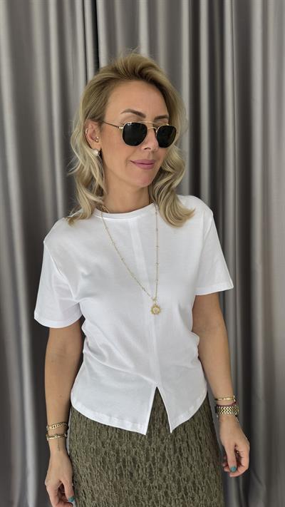 Dilvin Bisiklet Yaka Yırtmaç Detaylı Beyaz T-Shirt