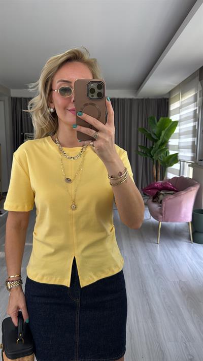 Dilvin Bisiklet Yaka Yırtmaç Detaylı Sarı T-Shirt
