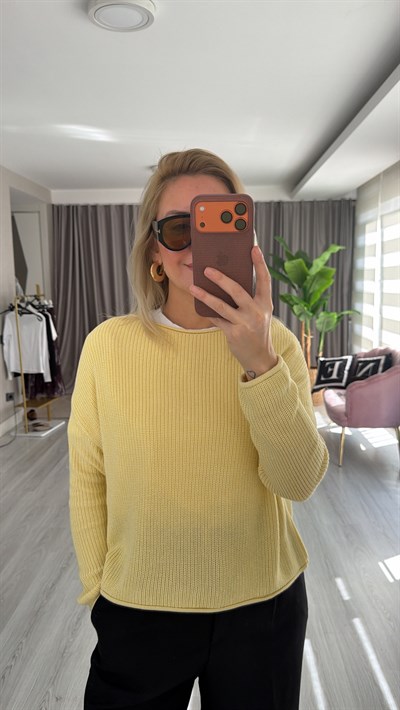 Dilvin Kayık Yaka Dökümlü Açık Sarı Merserize Triko