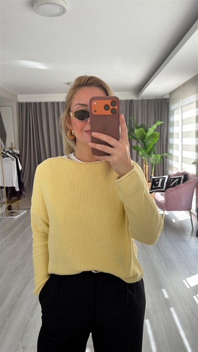 Dilvin Kayık Yaka Dökümlü Açık Sarı Merserize Triko