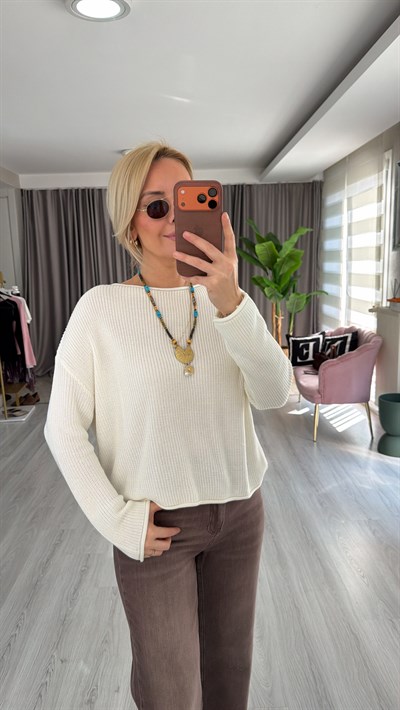 Dilvin Kayık Yaka Dökümlü Ekru Merserize Triko