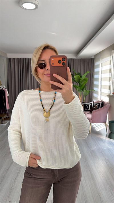 Dilvin Kayık Yaka Dökümlü Ekru Merserize Triko