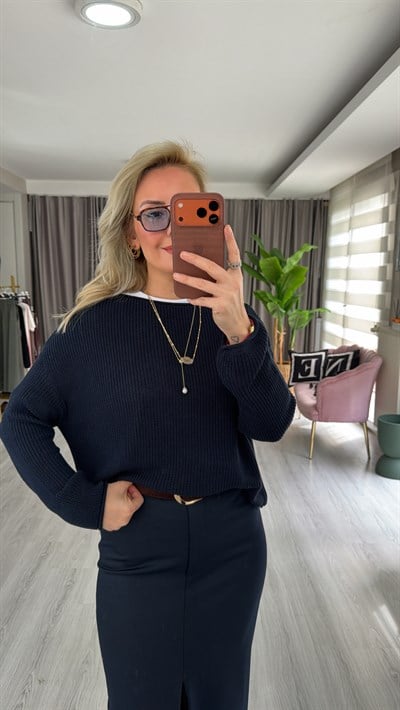 Dilvin Kayık Yaka Dökümlü Lacivet Merserize Triko