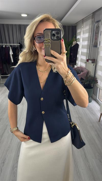 Dilvin V Yaka Gold Düğmeli Lacivert Triko Hırka