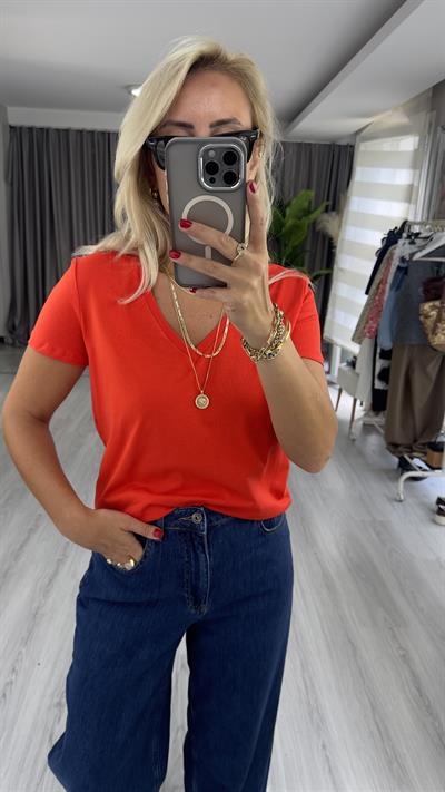 Dilvin V Yaka Pamuklu Kırmızı Tişört