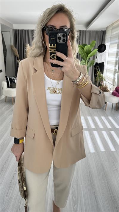 DOUBLE KOL DETAYLI BEJ CEKET