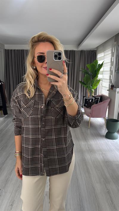 Ekose Desenli Kahve Gömlek 