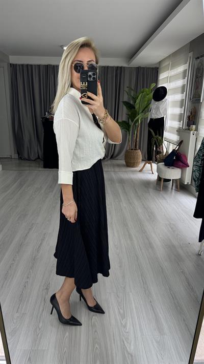 EKRU GÖMLEK DETAYLI SİYAH TENCEL ELBİSE