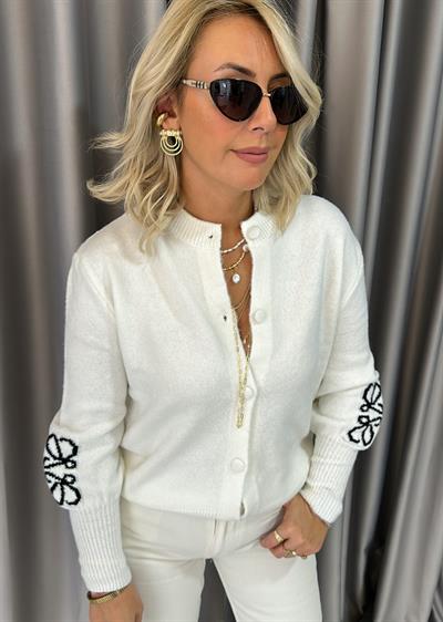 Ekru Jakarlı Kaplama Düğmeli Hırka