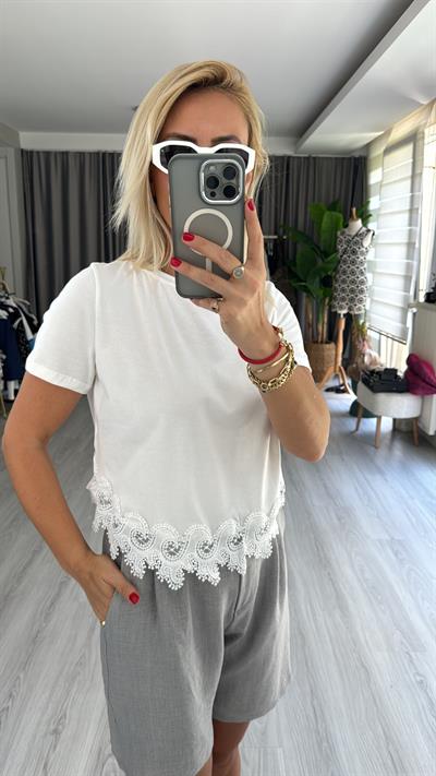 ETEK UCU DANTEL DETAYLI EKRU TİŞÖRT