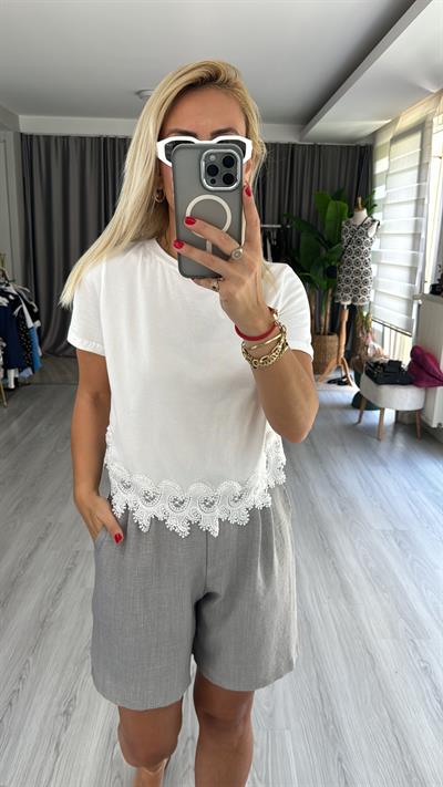 ETEK UCU DANTEL DETAYLI EKRU TİŞÖRT