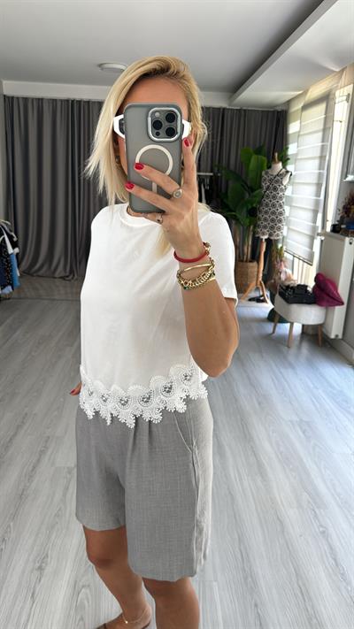 ETEK UCU DANTEL DETAYLI EKRU TİŞÖRT