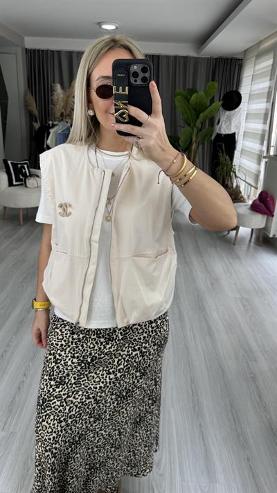 FERMUARLI ÇİFT CEPLİ BEJ YELEK
