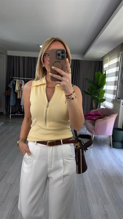 Fermuarlı Polo Yaka Sarı Tişört